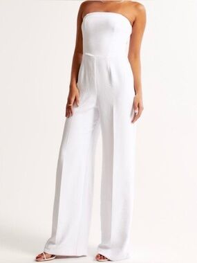 Womens white Abercrombie Fitch wide leg strapless jumpsuit pantsuit size small